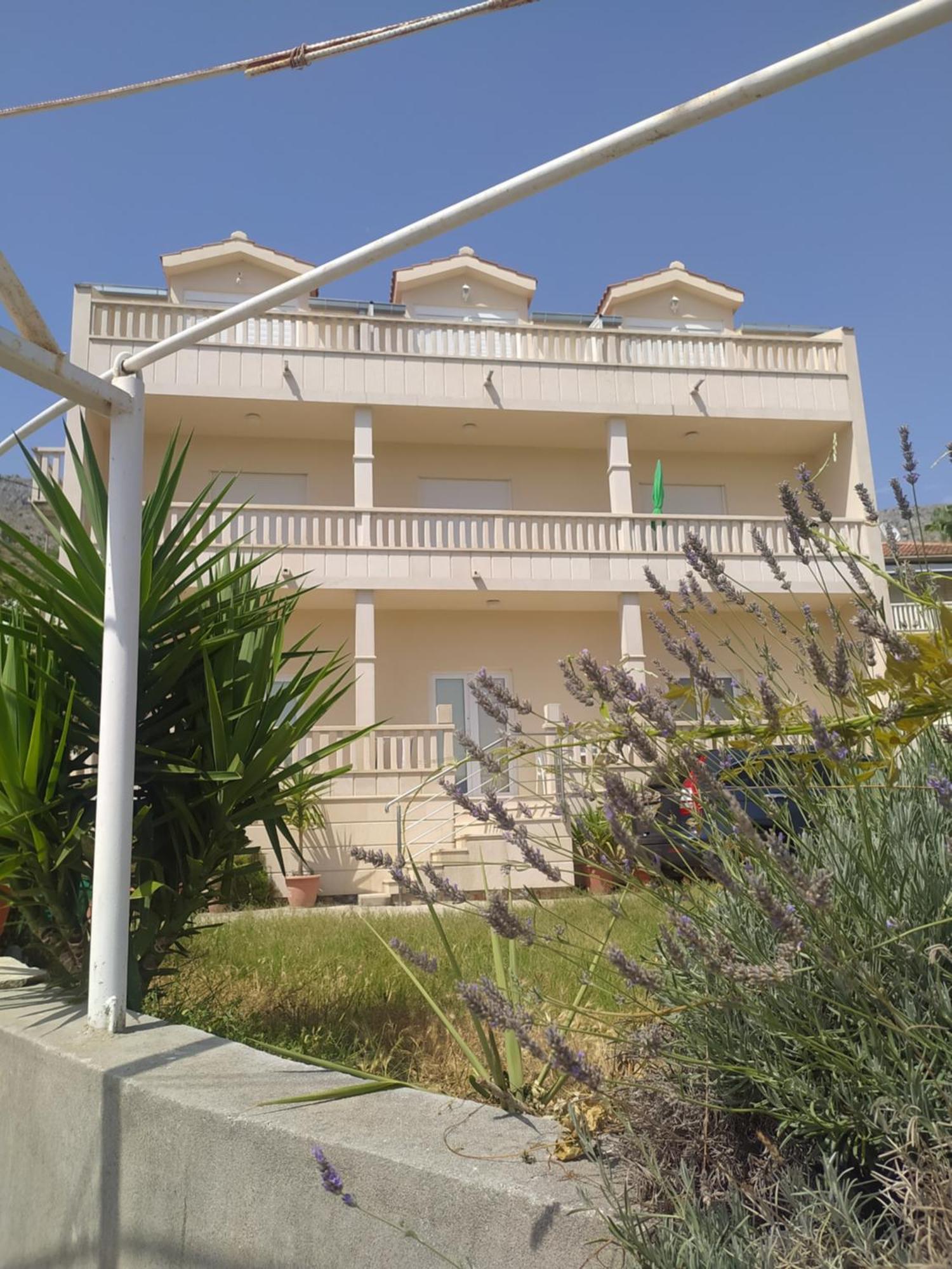 Apartments Ticinovic Omiš Exteriér fotografie