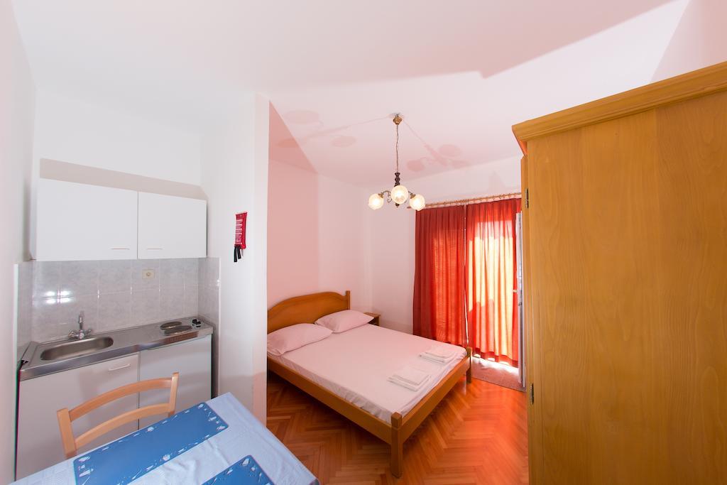 Apartments Ticinovic Omiš Pokoj fotografie