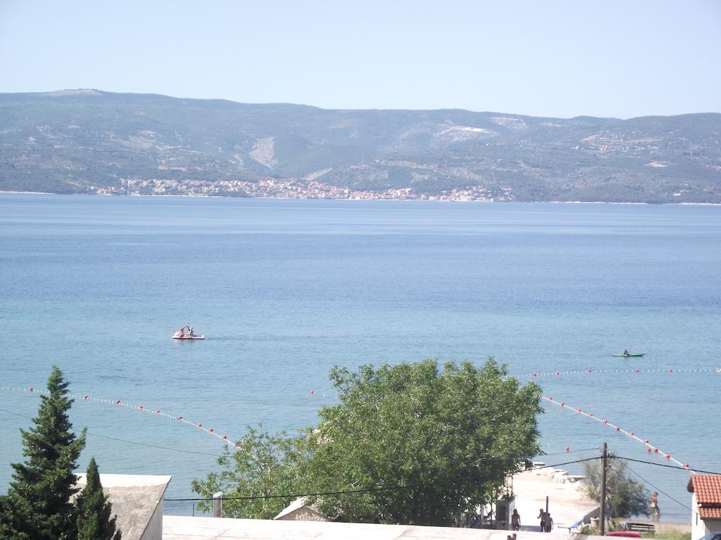 Apartments Ticinovic Omiš Pokoj fotografie